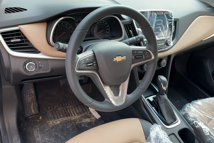 雪佛兰 科鲁泽 2022款 320 自动悦享天窗版中控内饰7003