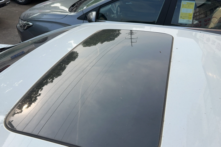 雪佛兰 科鲁泽 2022款 320 自动悦享天窗版中控内饰7004