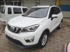 长安CS15 2016款 1.5L 自动时尚版