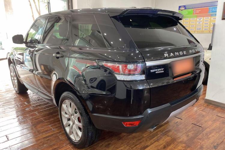 路虎 揽胜运动版 2015款 3.0 SC V6 HSE车身外观6002