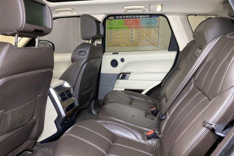 路虎 揽胜运动版 2015款 3.0 SC V6 HSE中控内饰7003