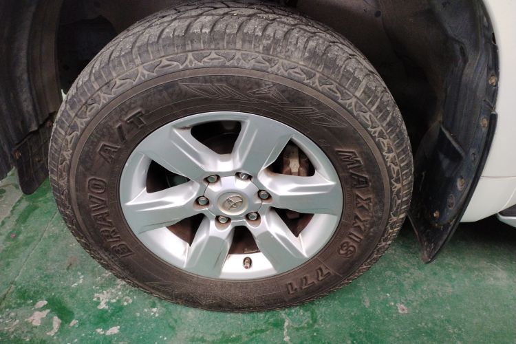 丰田 普拉多 2016款 2.7L 自动标准版车身外观35