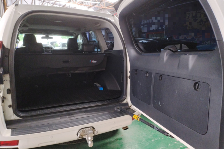 丰田 普拉多 2016款 2.7L 自动标准版中控内饰23