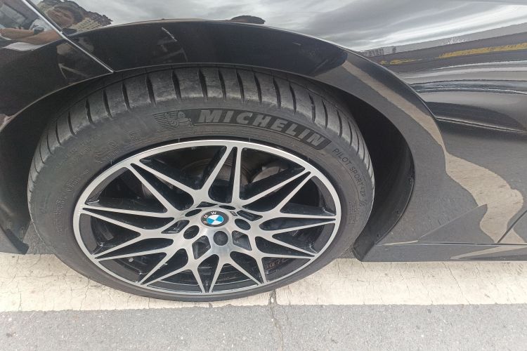 宝马3系 2022款 325Li M运动曜夜套装车身外观35