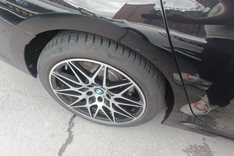 宝马3系 2022款 325Li M运动曜夜套装车身外观56