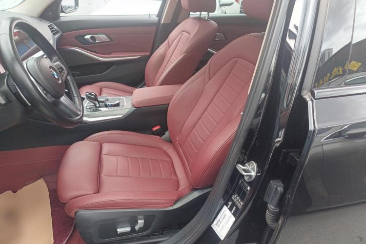 宝马3系 2022款 325Li M运动曜夜套装中控内饰19