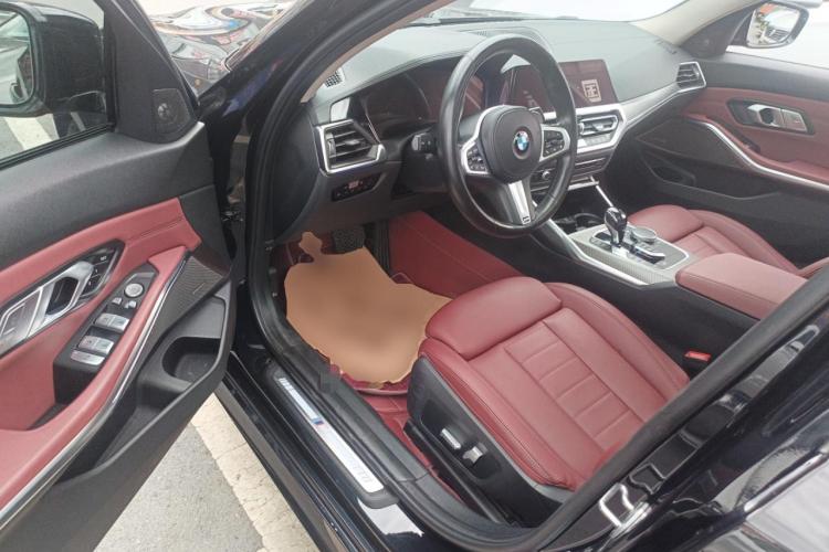 宝马3系 2022款 325Li M运动曜夜套装中控内饰20