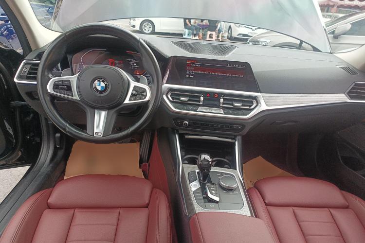 宝马3系 2022款 325Li M运动曜夜套装中控内饰12