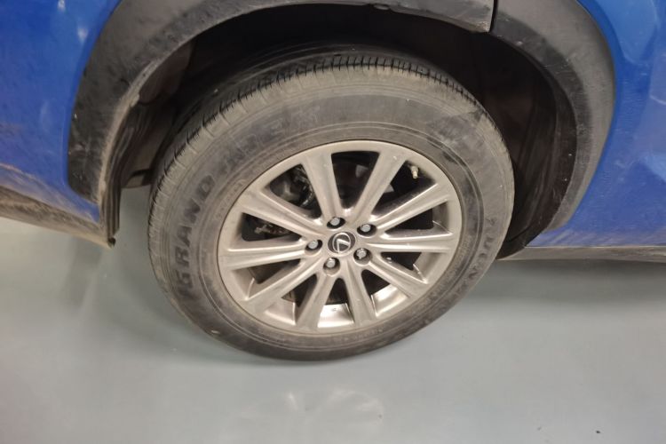 雷克萨斯NX 2018款 200 全驱 锋尚版 国VI车身外观56