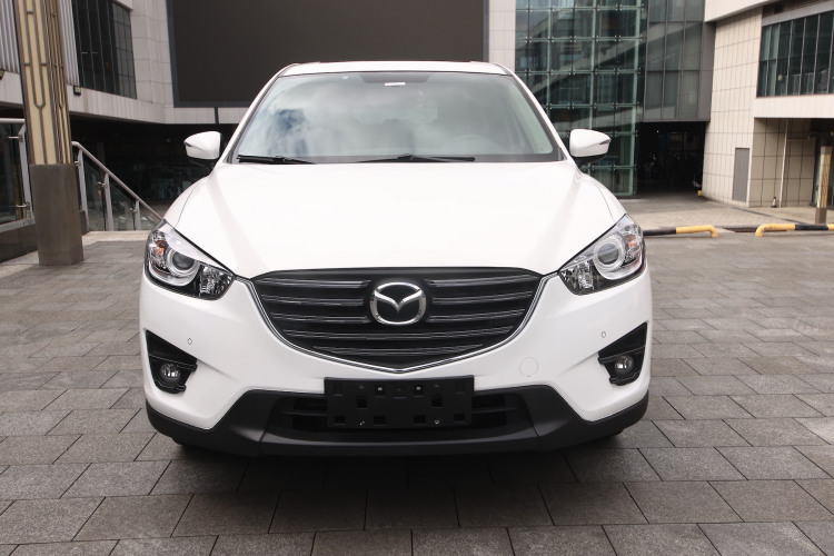 马自达CX-5 2015款 2.0L 自动两驱都市型车身外观2
