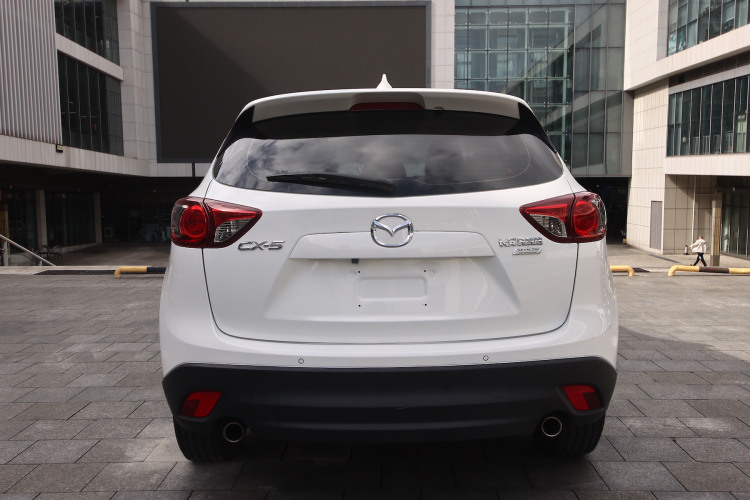 马自达CX-5 2015款 2.0L 自动两驱都市型车身外观6