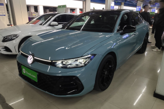 大众 帕萨特 2025款 Pro 380TSI 星空龙尊版