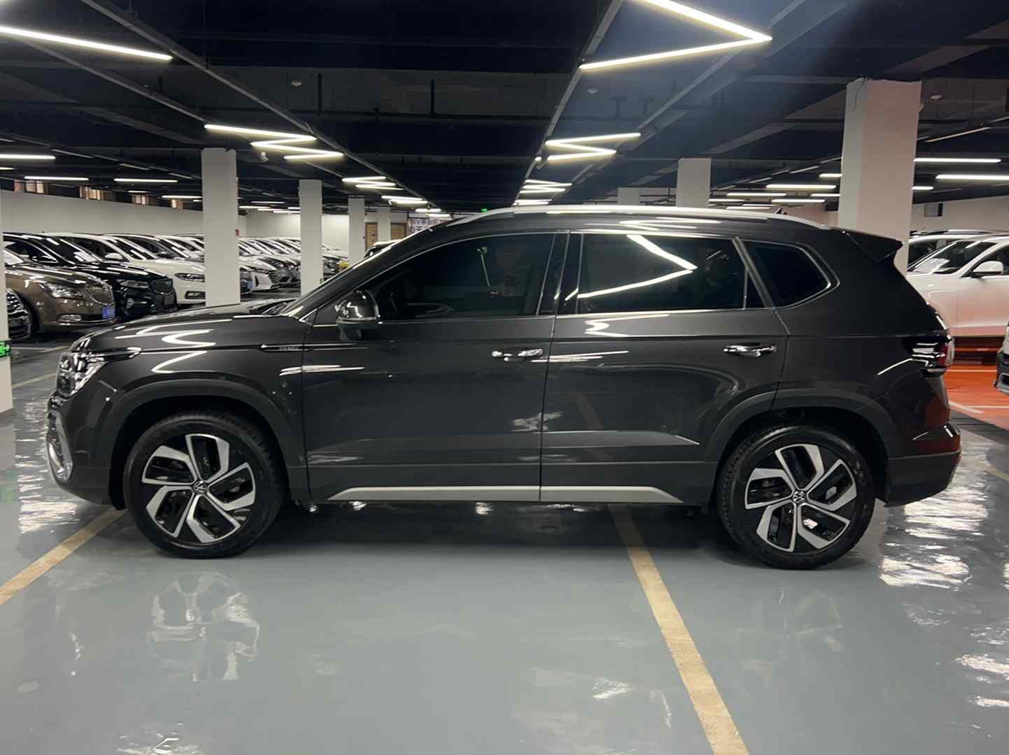 大众 途岳 2024款 300TSI 两驱满月版(3)