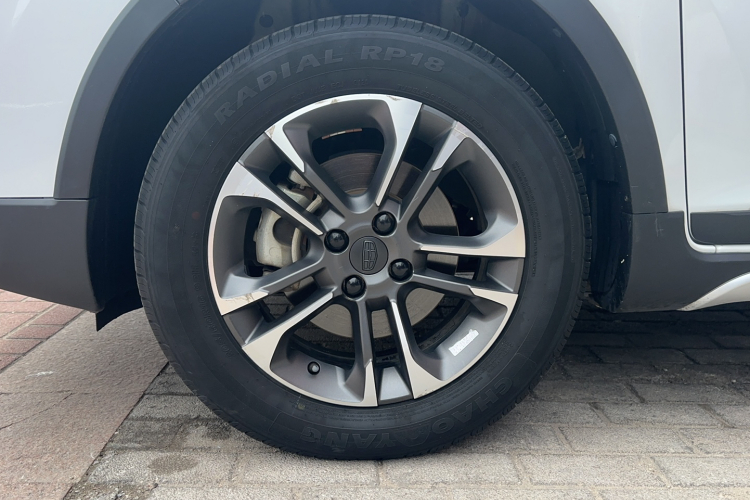 吉利汽车 远景X3 2020款 1.5L CVT尊贵型车身外观6003