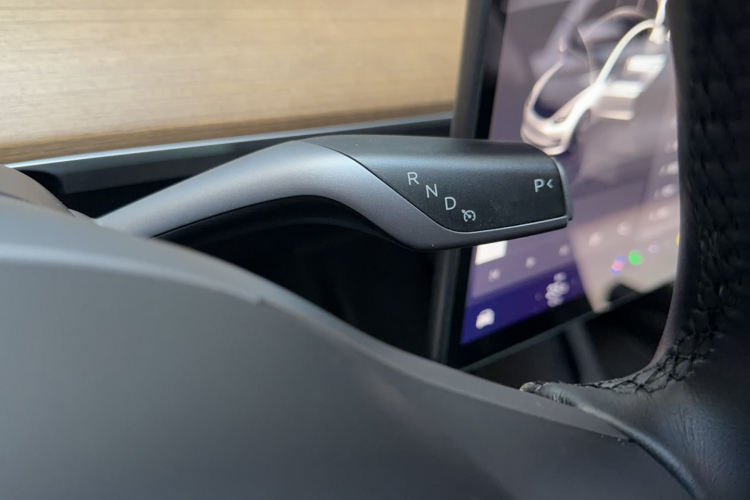 特斯拉 Model 3 2022款 后轮驱动版中控内饰18