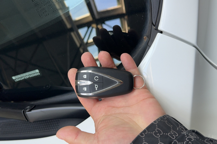 长安 逸动 2022款 PLUS 1.6L GDI CVT精英型中控内饰11