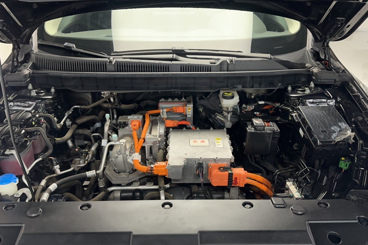 红旗E-QM5 2022款 431km 充电乐享版局部细节24