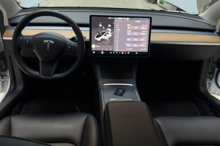 特斯拉 Model 3 2022款 后轮驱动版中控内饰12