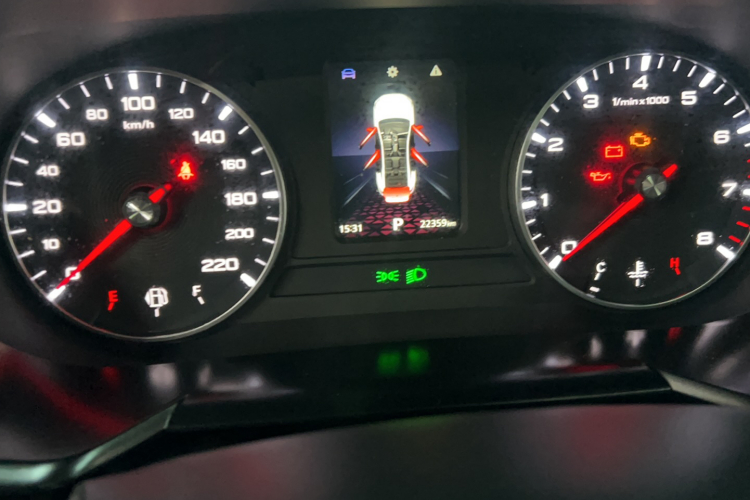 名爵 MG5 2023款 180DVVT CVT风尚版中控内饰15