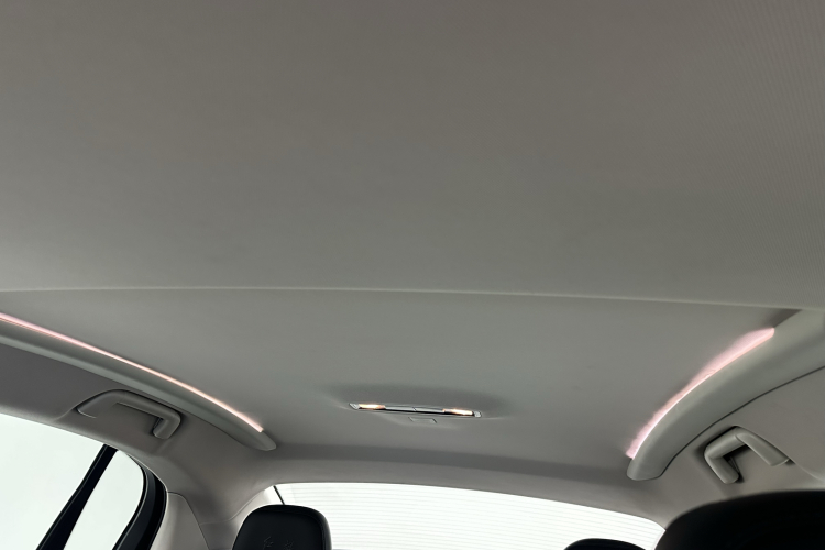 红旗E-QM5 2022款 431km 充电乐享版局部细节22