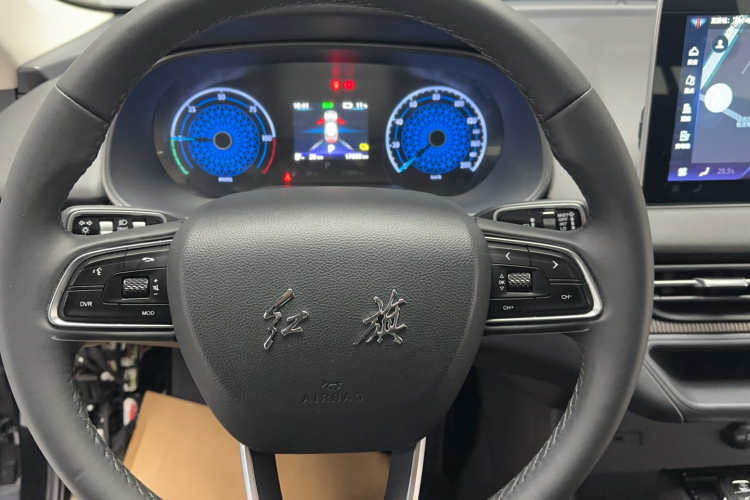 红旗E-QM5 2022款 431km 充电乐享版局部细节13