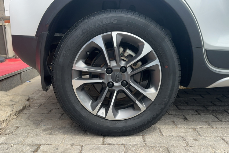 吉利汽车 远景X3 2020款 1.5L CVT尊贵型车身外观6008