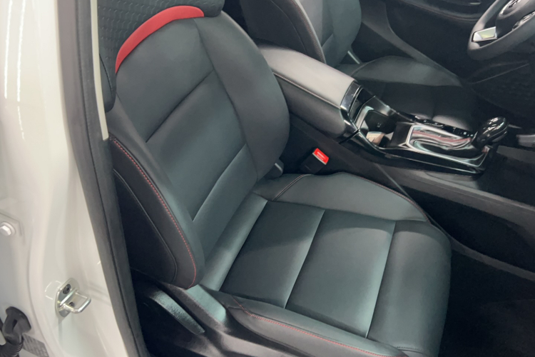 名爵 MG5 2023款 180DVVT CVT风尚版局部细节41