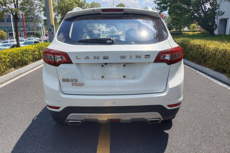 陆风X5 2016款 Plus 1.5T CVT创享版车身外观6004