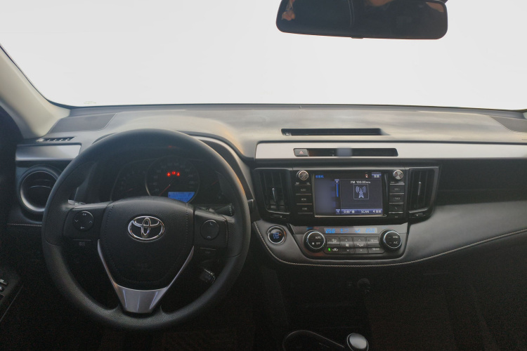 丰田 RAV4荣放 2016款 2.0L CVT两驱风尚版 国V中控内饰12