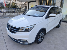 宝骏730 2017款 1.5T 手动尊享型 7座