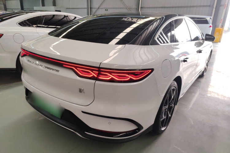 比亚迪 汉 2023款 EV 冠军版 715KM前驱旗舰型车身外观7