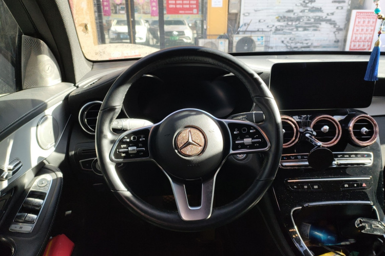 奔驰GLC轿跑 2020款 GLC 260 4MATIC 轿跑SUV中控内饰13