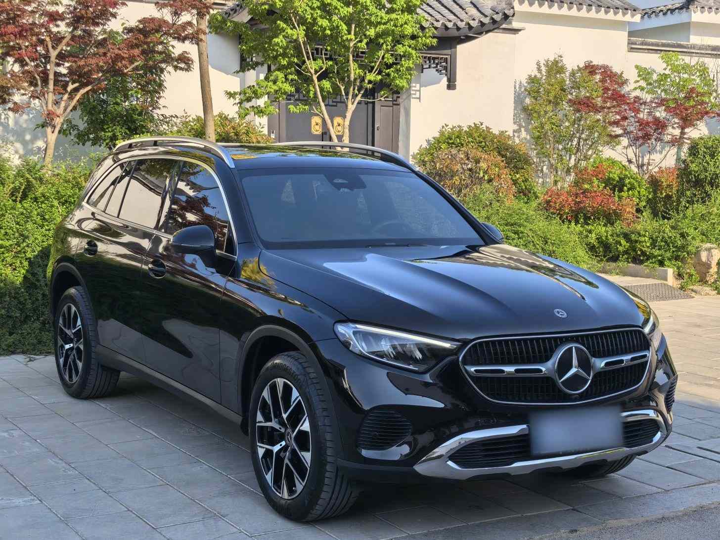 奔驰GLC 2023款 GLC 260 L 4MATIC 动感型 5座(3)