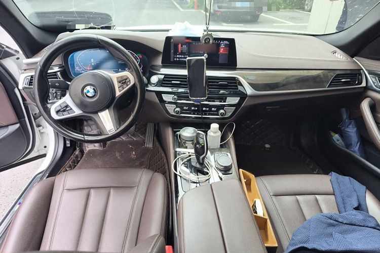 宝马5系 2020款 525Li M运动套装中控内饰7002