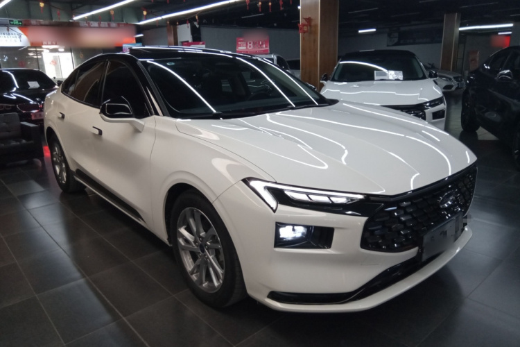 福特 蒙迪欧 2022款 改款 EcoBoost 245 豪华型车身外观3