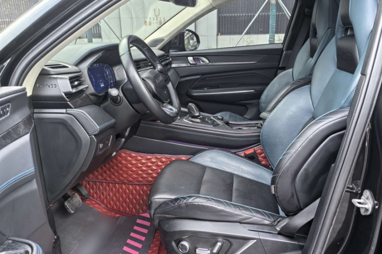 领克05 2022款 2.0TD 两驱耀Halo中控内饰7008