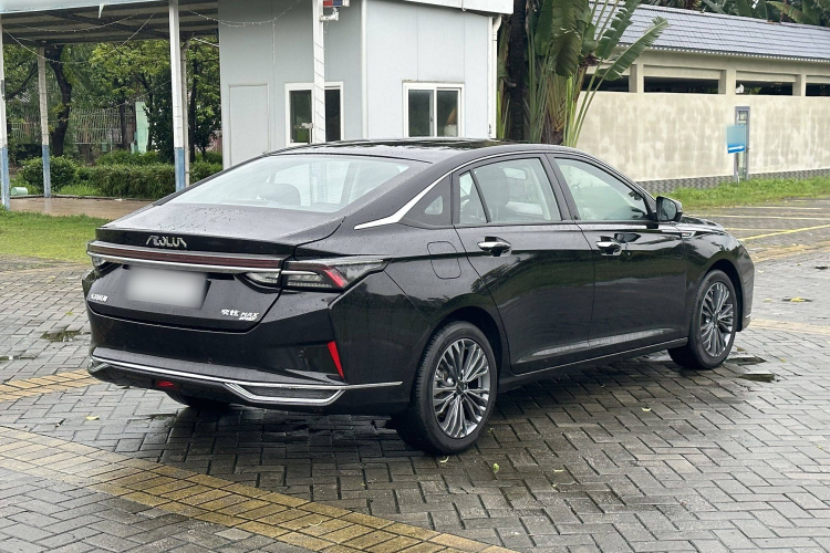 东风风神 奕炫MAX 2021款 1.5T 超级辣爸版车身外观6005