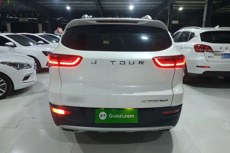 捷途X70M 2020款 1.5T 手动伙伴型车身外观6