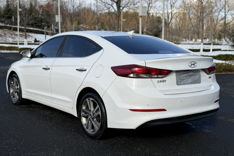 现代 领动 2016款 1.6L 自动智炫·精英型车身外观6004