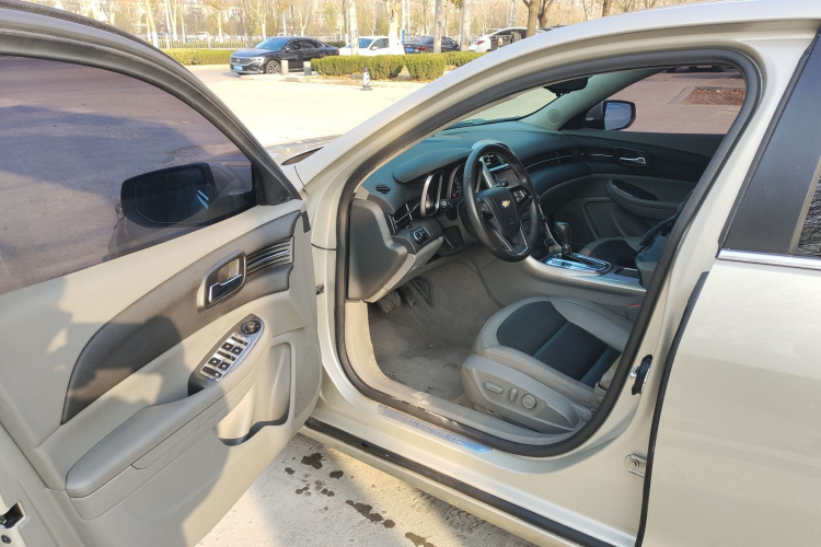 雪佛兰 迈锐宝 2014款 2.0L 自动豪华版中控内饰7003