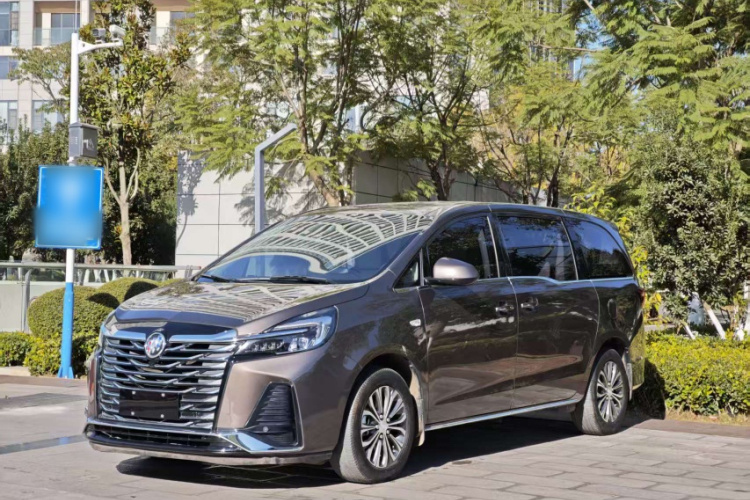 别克GL8 2023款 陆上公务舱 智享型车身外观6013