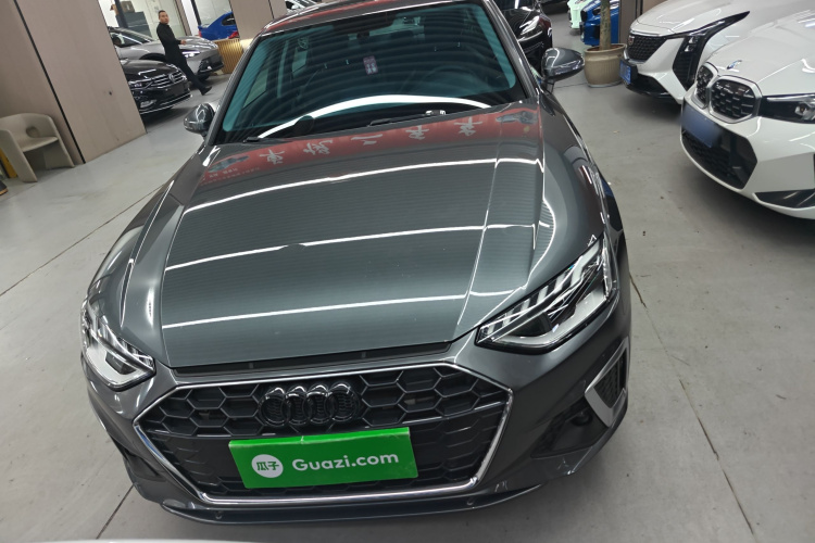 奥迪A4L 2022款 40 TFSI 时尚动感型车身外观2