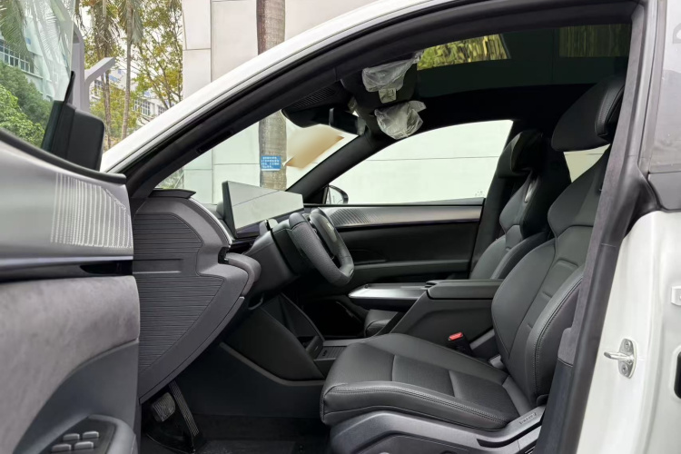 极越01 2025款 焕新款 Max 长续航版中控内饰7001