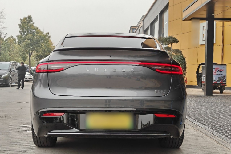 鸿蒙智行 智界R7 2025款 增程 251km Max车身外观6004