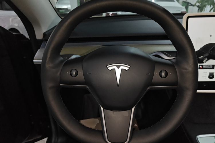 特斯拉 Model Y 2022款 后轮驱动版局部细节13