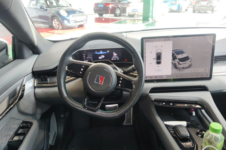 极氪001 2021款 超长续航单电机 WE版局部细节13