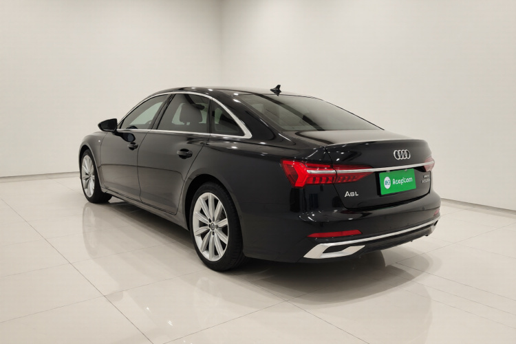 奥迪A6L 2023款 45 TFSI 臻选动感型车身外观5