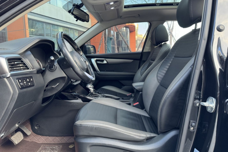 起亚 智跑 2019款 2.0L 自动智享豪华版车身外观6003