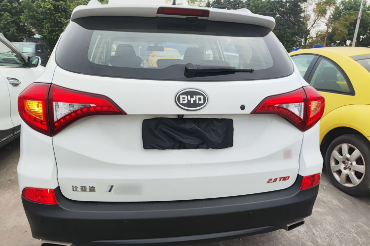 比亚迪 宋 2016款 2.0TID 自动豪华型车身外观6