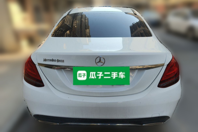奔驰C级 2019款 C 180 L 时尚型运动版车身外观6